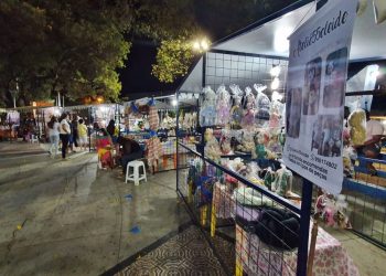 Natal na Praça: Comércio noturno e feira natalina acontecem entre os dias 18 e 23 em Patos