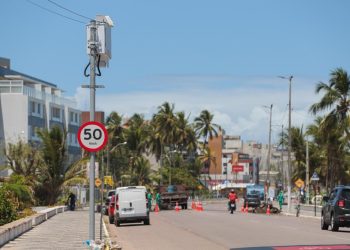 Trânsito da Orla de Intermares e Ponta de Campina está sendo monitorado por câmeras e radares de velocidade
