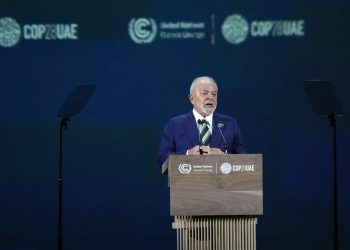 Brasil assume G20 com foco em fome, clima e governança global