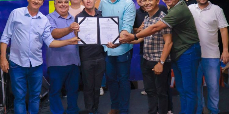 Prefeitura de Campina Grande assina ordem de serviço para a construção de um parque no bairro das Cidades