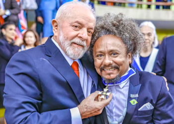 Chico César tem show no Paraná cancelado após ser homenageado pelo governo Lula