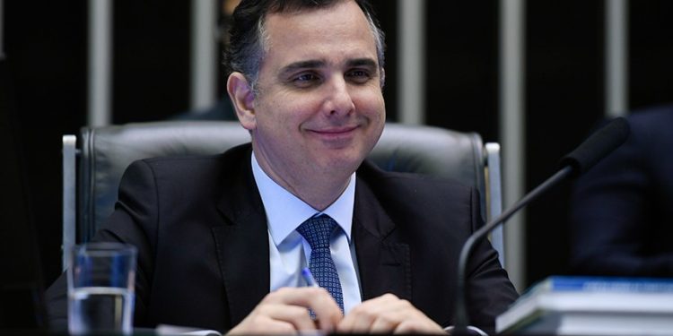 Entra em vigor lei que extingue multa para advogado que abandona processo