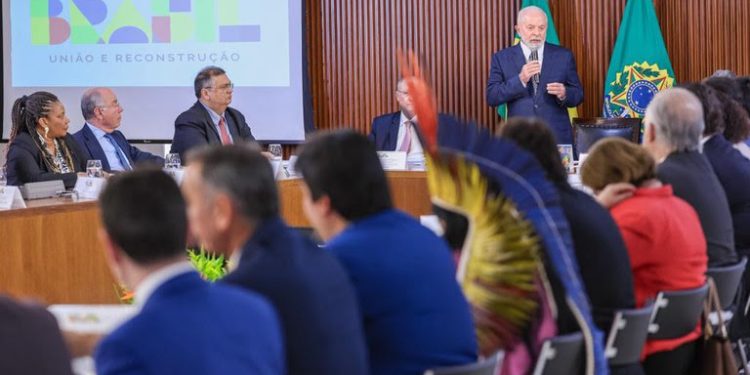 Presidente Lula celebra conquistas de 2023 na abertura de reunião ministerial