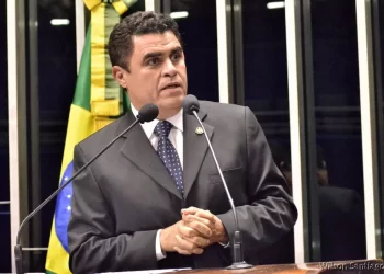 João confirma Wilson Santiago na Secretaria de Representação, em Brasília