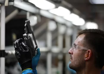 TSE deve voltar a proibir transporte de armas por CACs nas eleições