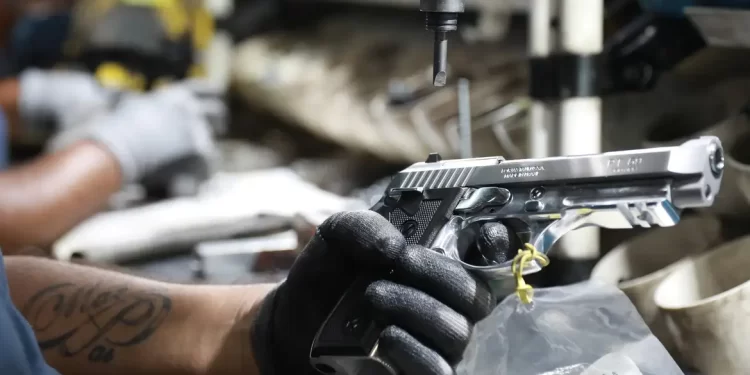 Registro de armas de fogo em 2023 caiu 82% em relação ao ano anterior