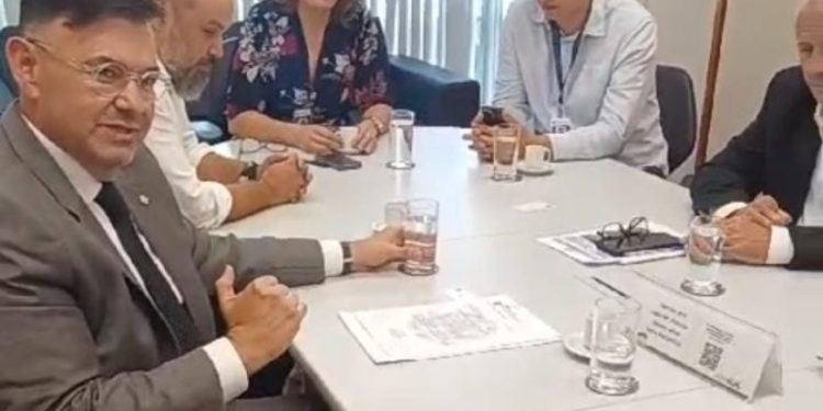 Raniery Paulino pede a SPU cessão de imóvel para construção de policlínica em Guarabira