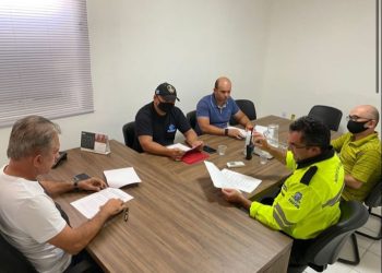 Com aumento anunciado por prefeito, superintendente e agentes da STTRANS de Patos celebram essa e outras conquistas da categoria