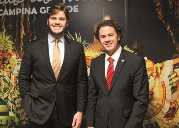 OUÇA: Bruno Cunha Lima reforça apoio à reeleição do senador Veneziano: “Parceiro de Campina”