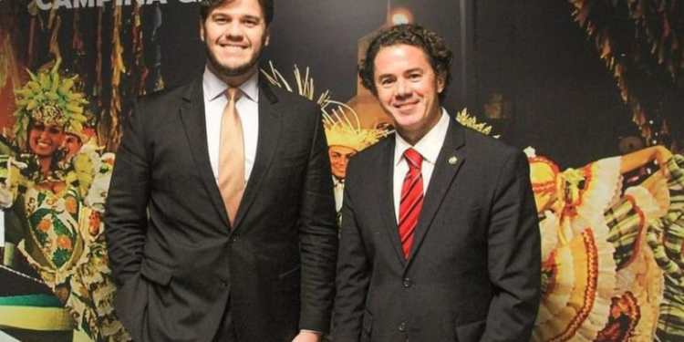 OUÇA: Bruno Cunha Lima reforça apoio à reeleição do senador Veneziano: “Parceiro de Campina”