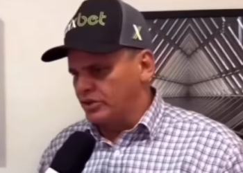 André Janones ironiza vídeo de Emerson Mofi elogiando Lula e dispara: “o bolsonarista mais fraco”