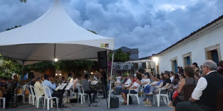 Projeto Corredor Turístico tem música de câmara, jazz e frevo sanfonado no Centro Histórico