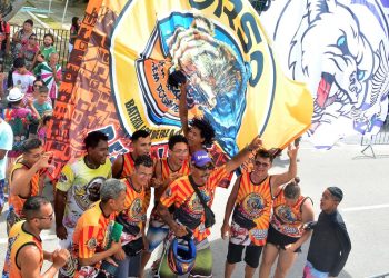 Prévias do Carnaval Tradição agitam foliões dos bairros Roger, Mandacaru e Rangel