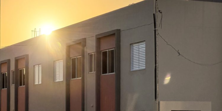 Ministros desembarcam na Paraíba para a entrega de residenciais em Patos