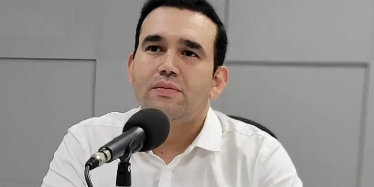 Jhony confirma possibilidade de chapa com Romero na disputa pela PMCG: “terá a chancela do governador”