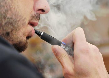 Campanha de prevenção aos riscos do cigarro eletrônico será instituída nas escolas da Paraíba
