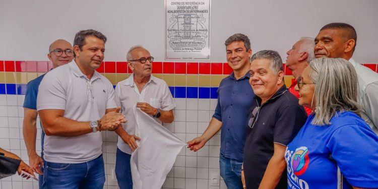 Cícero Lucena entrega o CRJ do Valentina e anuncia a construção de cinco novas academias ao ar livre em João Pessoa