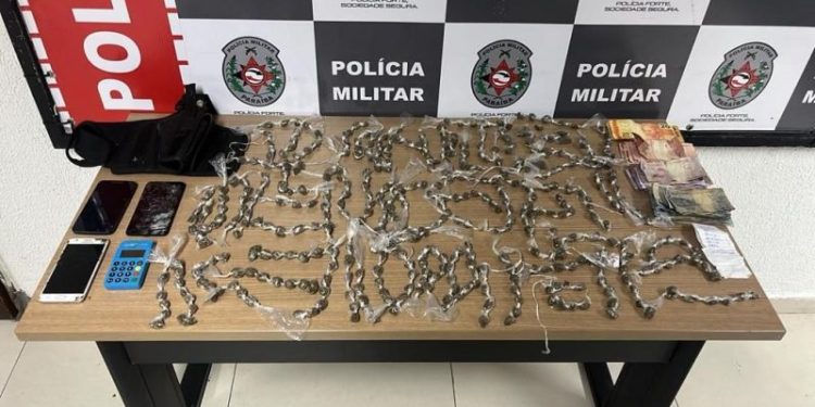 PM apreende mais de 400 embalagens com drogas durante rondas na madrugada em João Pessoa