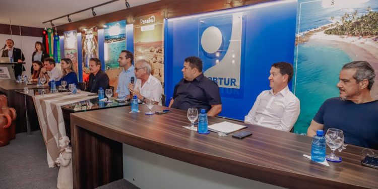 Cícero Lucena celebra novos voos para João Pessoa e afirma que parceria da Prefeitura com Governo do Estado consolida turismo