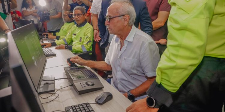 Cícero Lucena entrega novo COTT e destaca integração do sistema de trânsito com forças de segurança