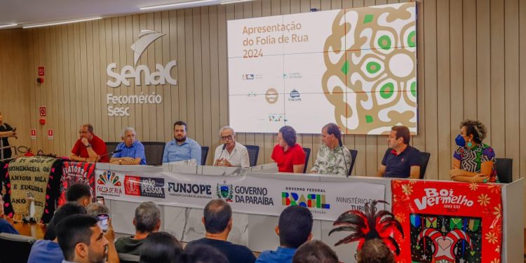 Prefeito apresenta programação completa do Folia de Rua e destaca valorização da cultura popular e fortalecimento do turismo