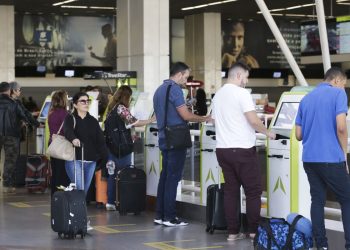 Voa Brasil será destinado a aposentados e estudantes do Prouni