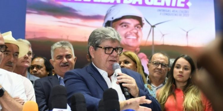 João Azevêdo apresenta as ações de 2023 e anuncia R$ 888 milhões em inaugurações e novas obras já para janeiro