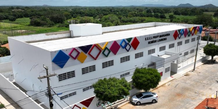 Escolas estaduais oferecem formulário para denúncia de violência doméstica no ato da matrícula