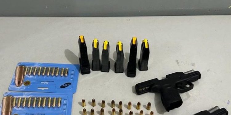 Polícia Militar prende suspeito com duas armas de fogo em Lucena