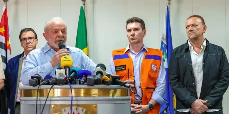 Lula reforça importância da memória para garantir democracia