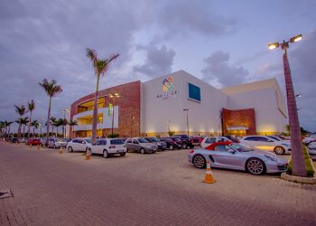 Criminosos assaltam joalheria no Mangabeira Shopping