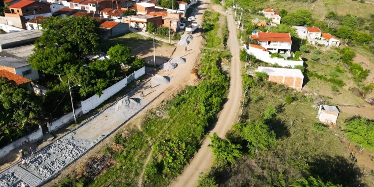 Prefeitura investe R$ 3,2 milhões em pavimentação no Distrito de Galante