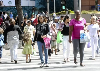 Taxa média de desemprego em 2023 é a menor desde 2014