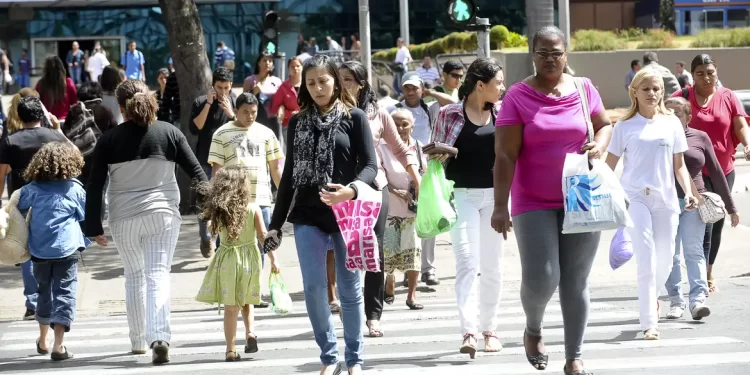 Taxa média de desemprego em 2023 é a menor desde 2014
