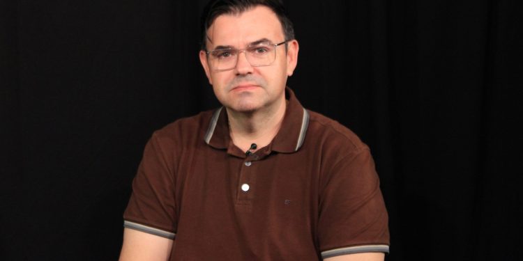 Raniery Paulino torce para Hugo Motta ser candidato ao Senado em 2026: “idade ele já tem”