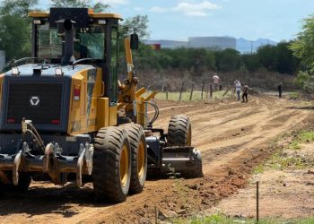 Prefeitura de Patos realiza mais abertura de ruas para interligar localidades e facilitar a mobilidade urbana
