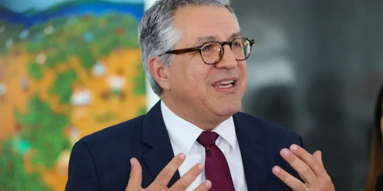 Governo Federal quer contribuição previdenciária menor para municípios pobres