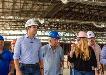 Lucas Ribeiro visita Centro de Convenções de Campina Grande e aponta entrega da primeira etapa da obra ainda neste semestre