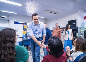 Governador em exercício anuncia reforma da Casa da Cidadania do Açude Velho, em Campina