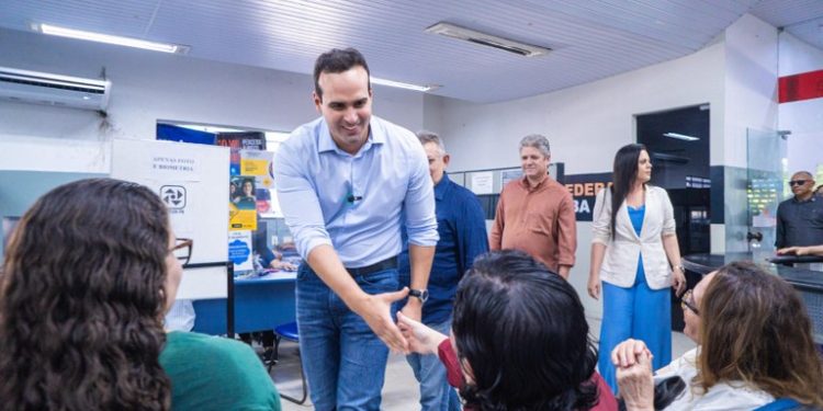 Governador em exercício anuncia reforma da Casa da Cidadania do Açude Velho, em Campina