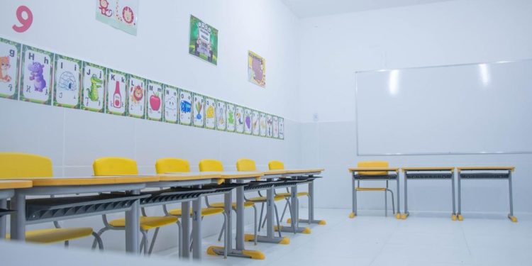 Creche Inácio Fernandes é entregue à população das Sete Casas após passar por reforma e ampliação