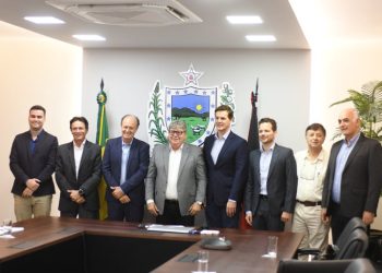 João Azevêdo discute investimentos de US$ 105 milhões no Procase II com representantes do Fida e do BID