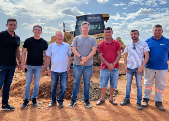 Zé Aldemir visita canteiro de obras da Unidade de Oncologia do Hospital Laureano em Cajazeiras