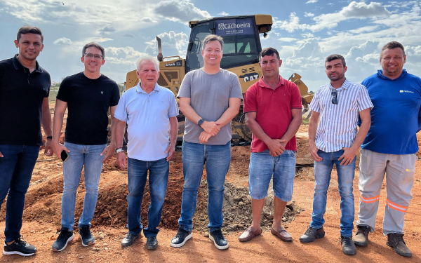 Zé Aldemir visita canteiro de obras da Unidade de Oncologia do Hospital Laureano em Cajazeiras