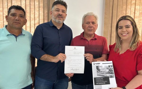 Prefeito de Cajazeiras institui Manual de Gestão e Fiscalização de Contratos para ampliar transparência no serviço público