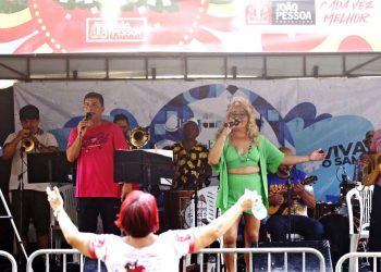‘Ainda Tem’ estende a folia de Carnaval em João Pessoa e público celebra encontro de culturas populares