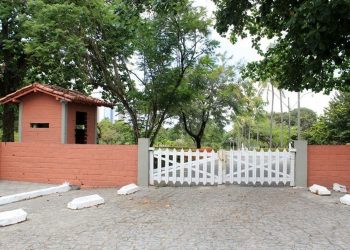 Homem é preso após tentar invadir residência oficial do governador