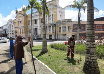 Sedurb revitaliza praças para desfile de blocos de Carnaval no Centro Histórico