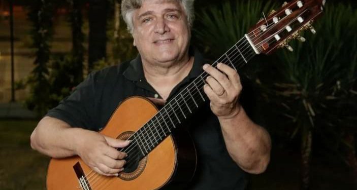 Sabadinho Bom apresenta o instrumentista Jorge Simas e seu violão sete cordas