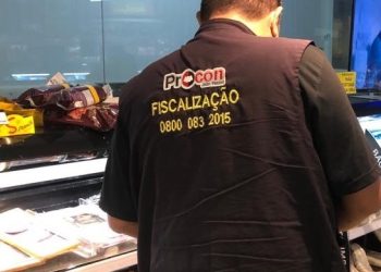 Procon-JP e Vigilância Sanitária realizam fiscalização em supermercados e apreendem produtos